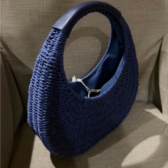 Shiraleah Chicago Navy Menorca Bag. - Picture 5 of 6